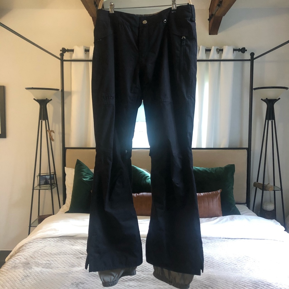 Women’s Burton Snow Pants Medium